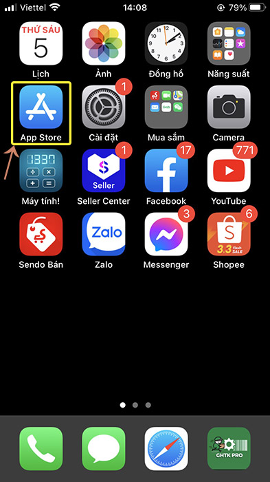 Truy cập ứng dụng App Store trên màn hình chính.